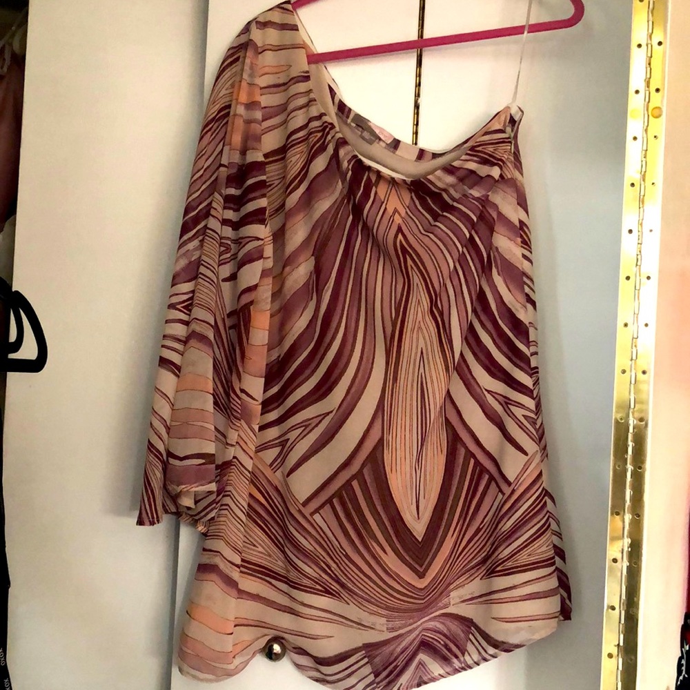 One shoulder dress